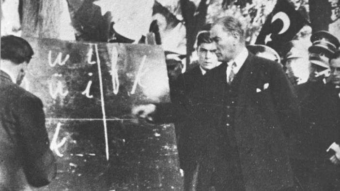 Başöğretmen Mustafa Kemal Atatürk’ün İzinde: 24 Kasım Öğretmenler Günü Coşkuyla Kutlanıyor